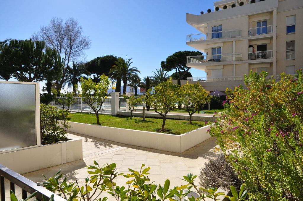 Stunning 2 Bed, 2 Bath Apt On The Cannes Sea Front Has Swimming Pool And Is A Secure Modern Building 464 Exterior foto